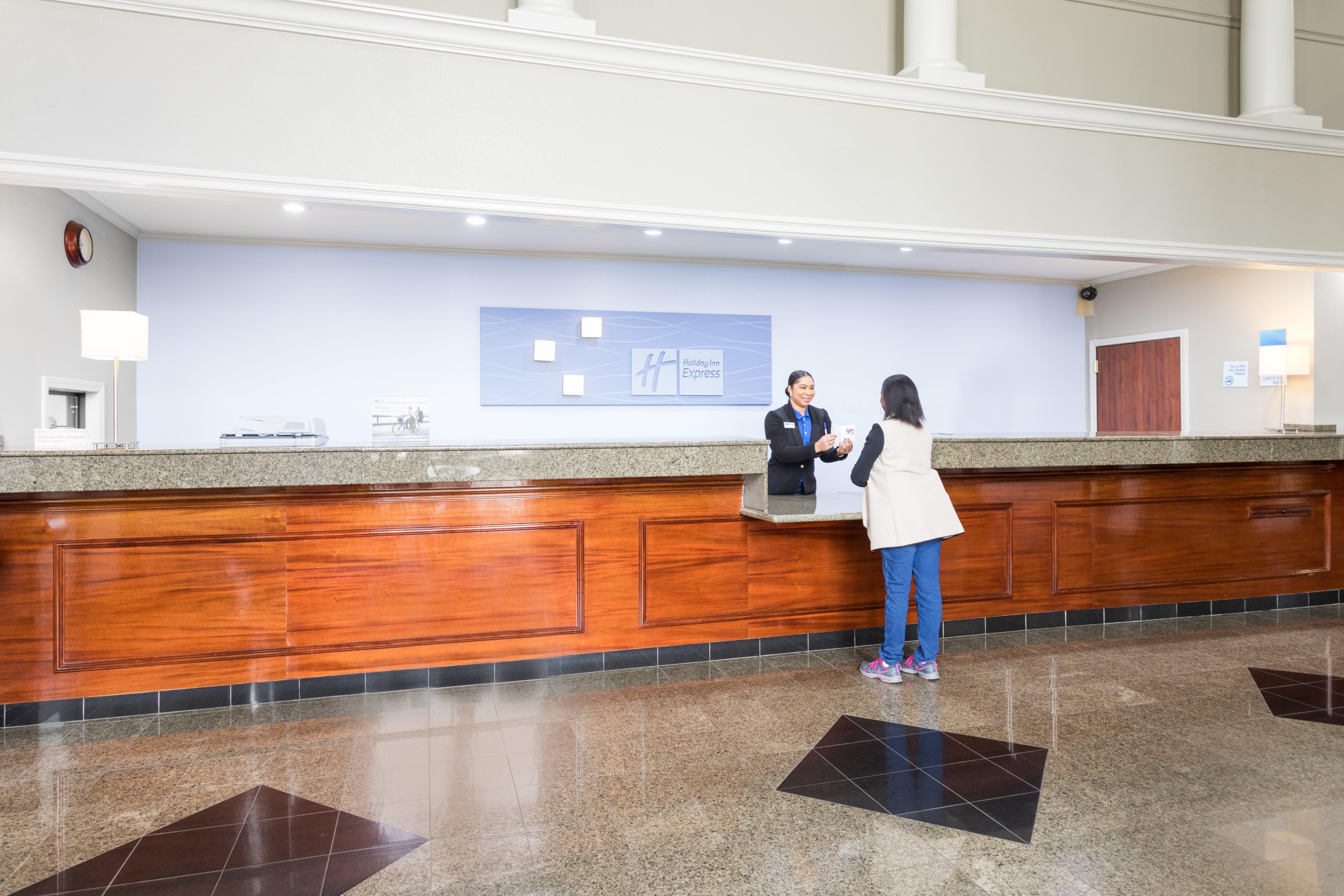 Holiday Inn Express Hotel And Suites Lake Charles By Ihg Kültér fotó