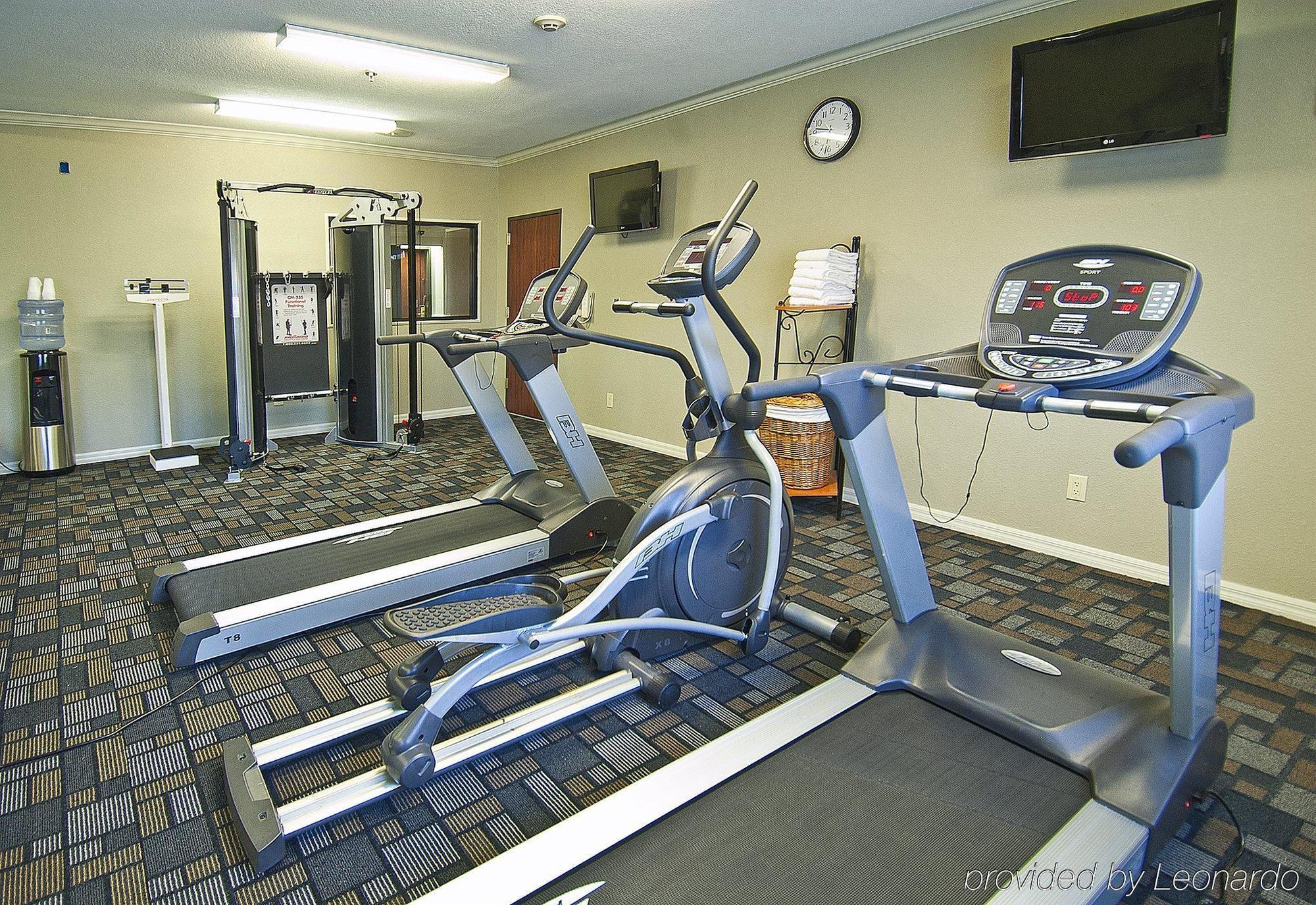 Holiday Inn Express Hotel And Suites Lake Charles By Ihg Létesítmények fotó